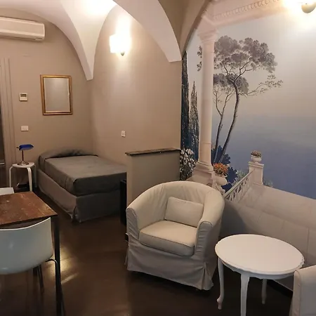 Italia فندق نولي