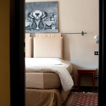 Italia Hotel 4*